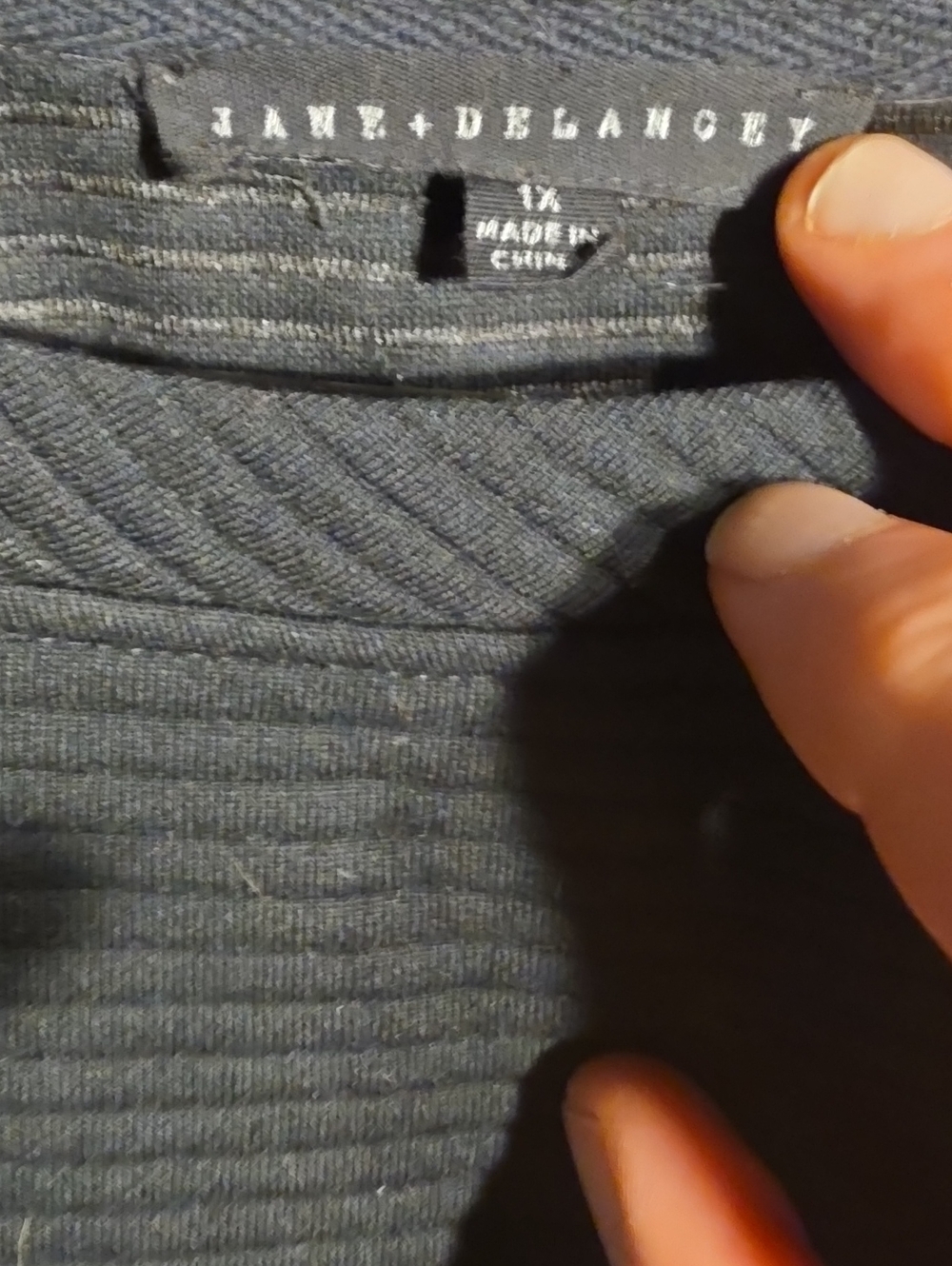 Womens Gray Textured Crewneck Sweater - Picture 3 of 3
